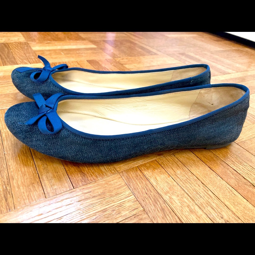 Vera Wang denim ballet flats with bows